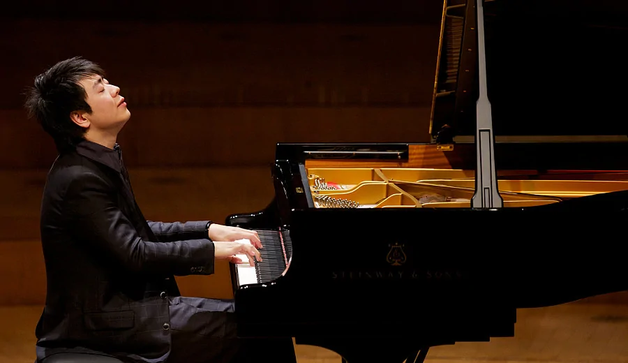 Рон Ховард снимет фильм о пианисте-виртуозе Лан Лане. Кандидатуру режиссёра уже раскритиковали