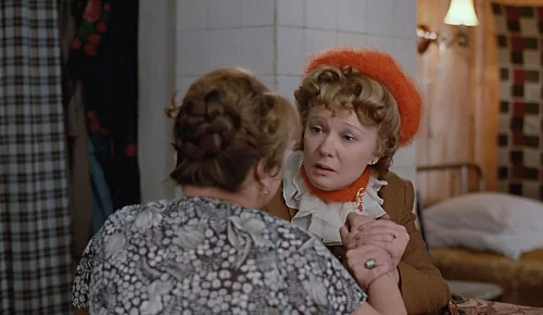 Сцена из фильма «Любовь и голуби» названа одной из самых любимых зрителями в советском кино