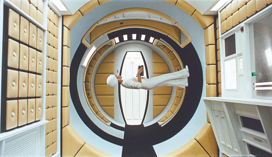 Астронавтка повторила сцену из фильма «2001 год: Космическая одиссея»