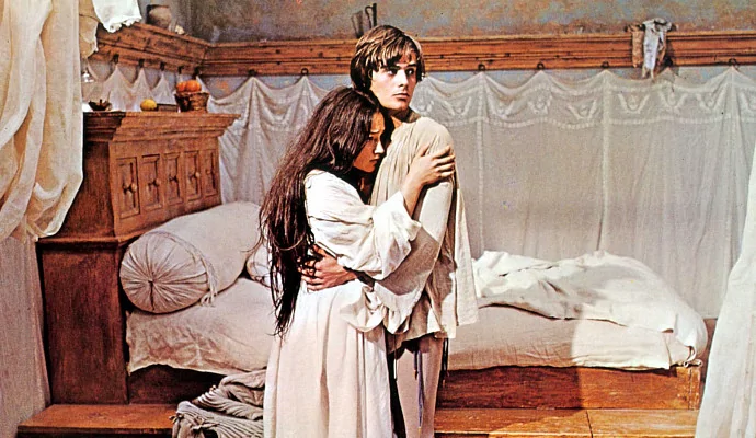 «Ромео» и «Джульетта» требуют от Paramount $500 млн за сексуальную эксплуатацию