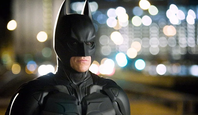 Фанаты считают, что Кристиан Бэйл появится в образе Бэтмена во «Флэше»