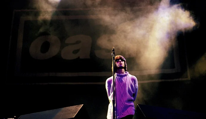 В России выйдет документальный фильм о легендарном концерте Oasis