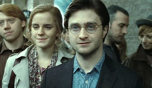 Слух: Warner Bros. хочет экранизировать «Гарри Поттера и проклятое дитя»