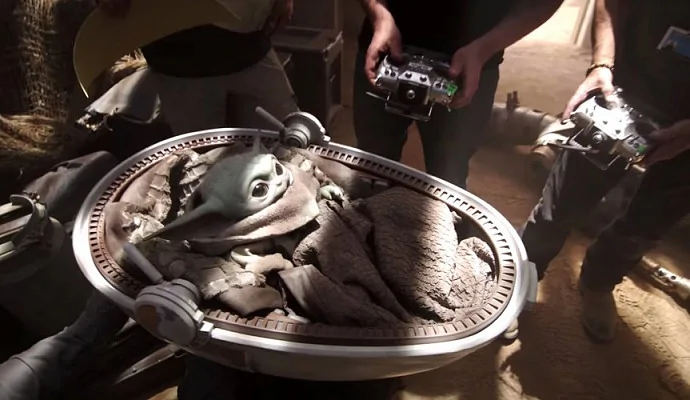 Студия Disney выложила трейлер документального сериала о создании «Мандалорца»