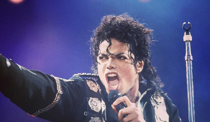 Майкл Джексон упрашивал Warner Bros. дать ему роль Морфея в «Песочном человеке»