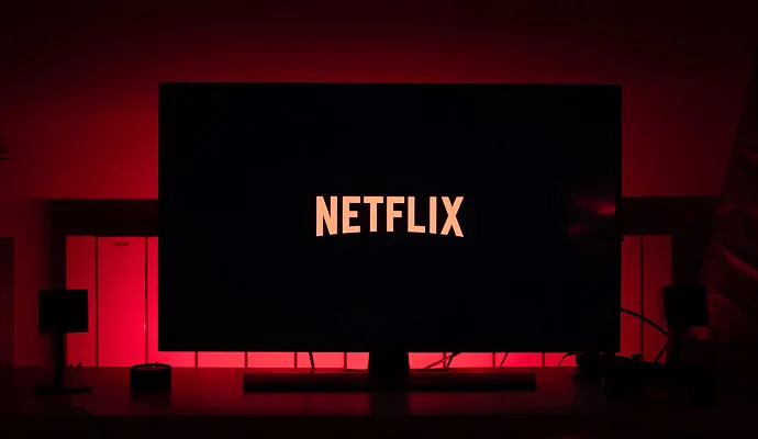 Netflix готовится локализоваться в России. Поможет ему в этом «Национальная медиа группа»