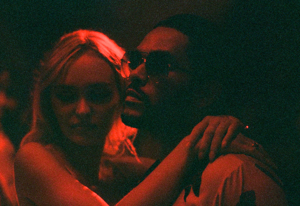 Jennie the weeknd lily rose. Fill the Void от the Weeknd, Lily Rose Depp & Ramsey. The Weeknd and Lily Rose.