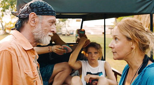 Первыми в российском кинопрокате появятся «светлые и простые» фильмы