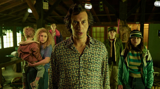 «Белый шум» Баумбака и загадка названия «Достать ножи 2»: что случилось на прошлой неделе