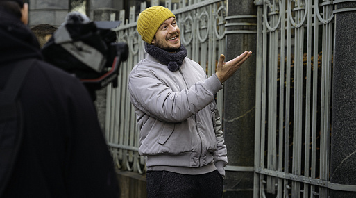 Тихон Жизневский покажет и расскажет, где были сняты знаменитые фильмы и сериалы