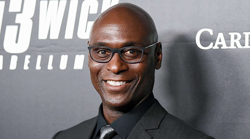 Семья Лэнса Реддика не согласна с заявленной причиной смерти актёра