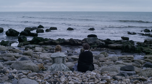 Вышел трейлер романтической драмы «Аммонит» с Кейт Уинслет и Сиршей Ронан