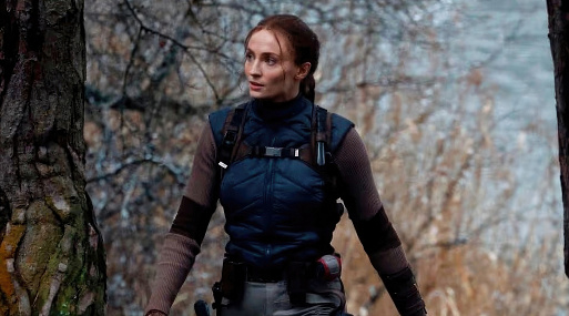 Софи Тёрнер приземляется с парашютом на съёмках сериала Tomb Raider