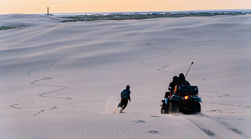 Марк Эйдельштейн поделился тизер-постером драмы «Космос засыпает»