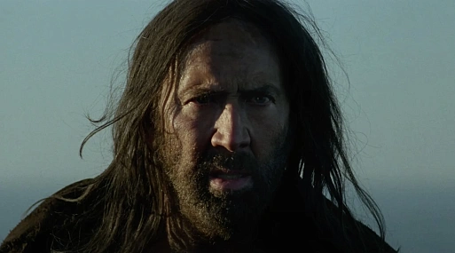 Николас Кейдж в роли отца Иисуса в библейском хорроре «Сын плотника»