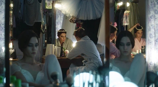 Опубликованы атмосферные постеры фильмов «Фрау» и «30 секунд»