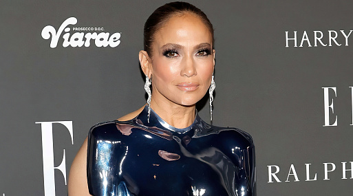 Дженнифер Лопес снимется в ремейке «Поцелуя женщины-паука»