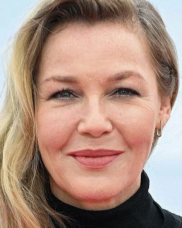 Конни Нильсен