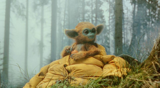 Одинокий зверёныш на новом кадре в фэнтези «Очи» от А24