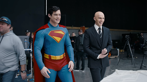 Дэвид Коренсвет и Николас Холт в новом ролике «Супермена»