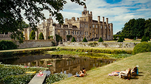 Фанаты «Солтберна» докучают хозяевам особняка, где проходили съёмки