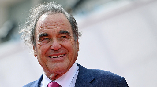 Оливер Стоун снимает первый за 10 лет фильм — в главной роли Джош Хартнетт