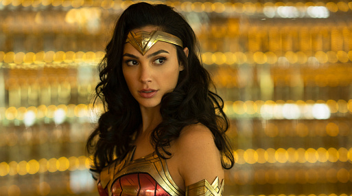 Генеральный директор AMC Entertainment Адам Арон заявил, что кинотеатры поддерживают релиз «Чудо-женщины»