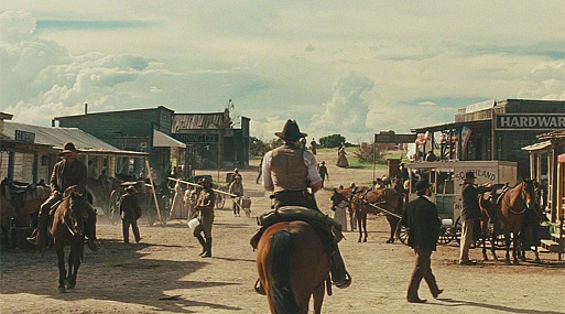 Умер сценарист «Человека с бульвара Капуцинов» Эдуард Акопов