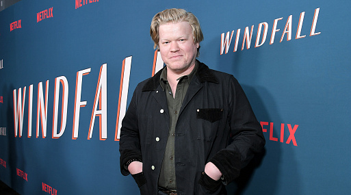 Джесси Племонс сыграет с Робертом Де Ниро в политическом триллере «Нулевой день»