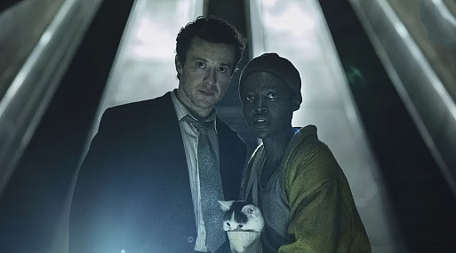 Джозеф Куинн и Лупита Нионго в первом трейлере хоррора «Тихое место: День первый»