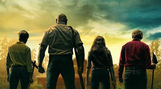 Появился пугающий постер триллера М. Найта Шьямалана «Стук в дверь»