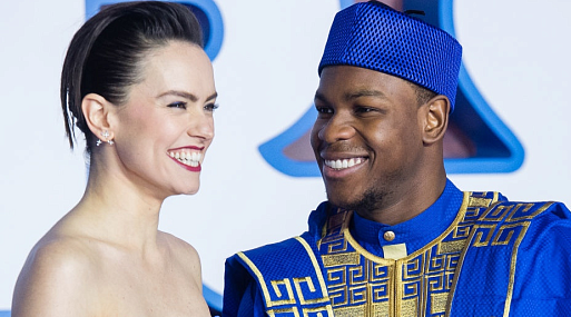 Слух: Дэйзи Ридли уговаривает Джона Бойегу вернуться в «Звёздные войны»