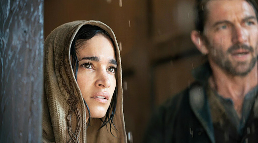 Вышел эпичный трейлер «Мятежной Луны» Зака Снайдера