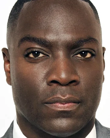 Адевале Акинойе-Агбаже