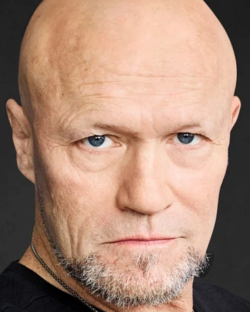 Майкл Рукер