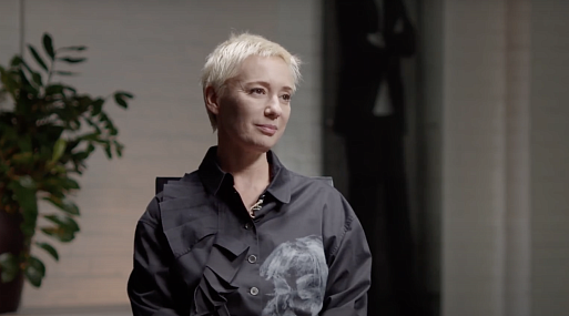 Чулпан Хаматова рассказала Галине Юзефович о работе над «Петровыми в гриппе» Кирилла Серебренникова