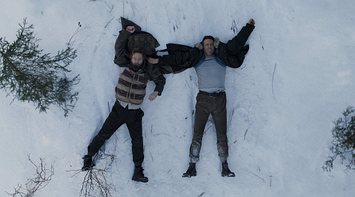 Райан Рейнольдс и Кеннет Брана на кадре комедийного боевика Mayday