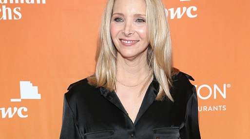 Лиза Кудроу сыграет главную роль в сериале Тайки Вайтити «Бандиты во времени»