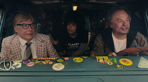 Майк Майерс предстал в восьми ролях в тизере сериала «Пентаверат»