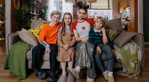 Вышел трейлер комедийного сериала «Одни дома»