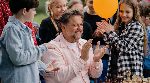 Семейство Соколовых возвращается: завершились съёмки нового сезона «Родителей родителей»