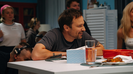 Алексей Чадов и Ксения Бородина завершили съёмки ромкома «За любовь»