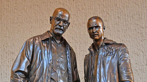 В Альбукерке установили памятники героям сериала «Во все тяжкие»