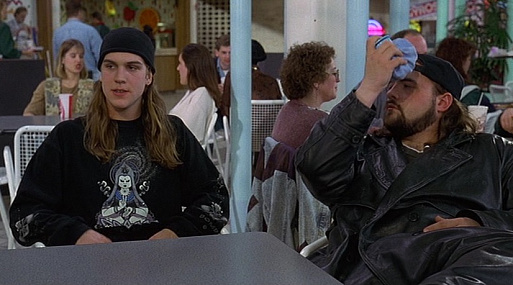 Кевин Смит написал на карантине сценарий к сиквелу «Лоботрясов»