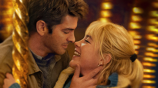 Эндрю Гарфилд и Флоренс Пью в дублированном трейлере «Время жить»