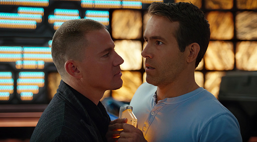 Warner Bros. выпустит новый фильм Райана Рейнольдса с Ченнингом Татумом