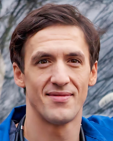 Артур Смольянинов