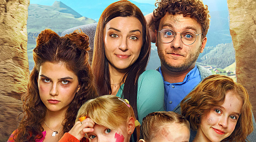 Мама Даша вернулась в новом трейлере фильма «Папины дочки»