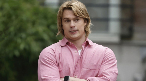 Хи-Мэн вооружился Мечом силы на первом промо-фото «Властелинов Вселенной»