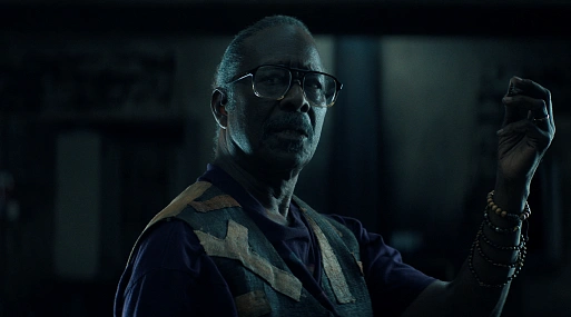 Альфред Молина и Билл Пуллман на первых кадрах сериала «Городок»